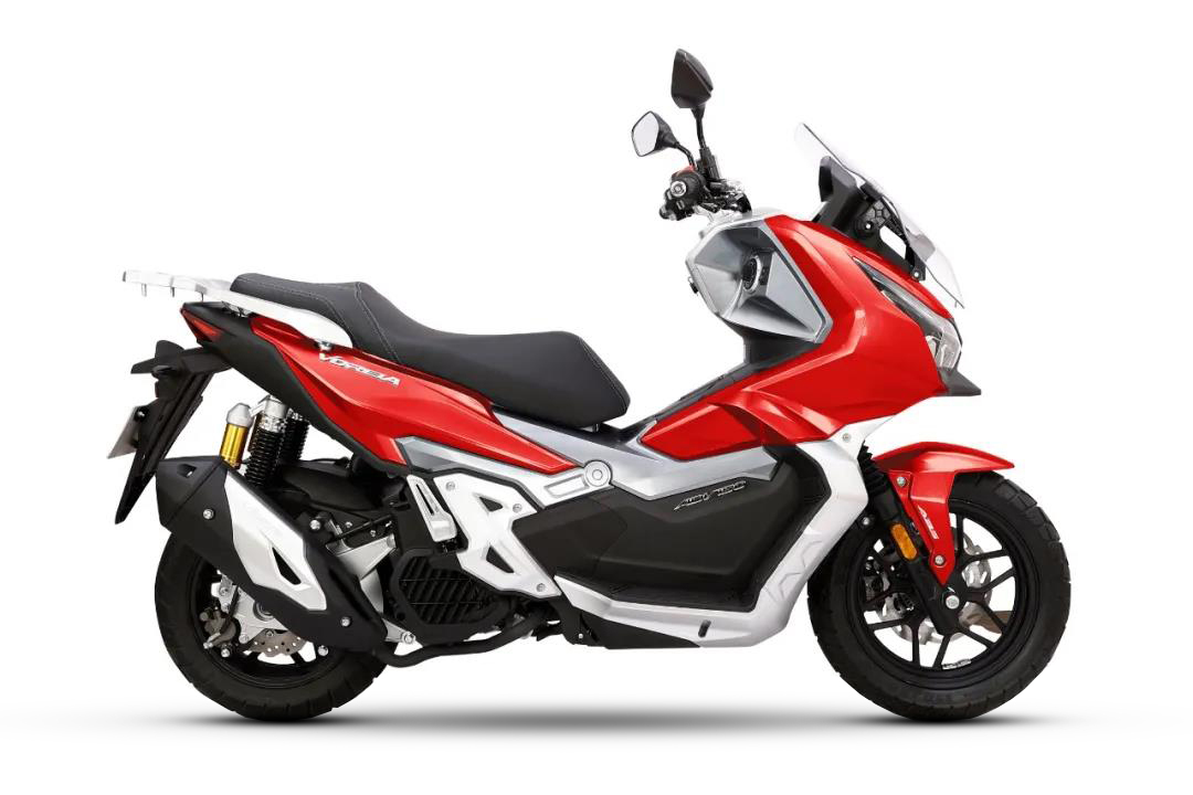 ADV 150 — قرمز