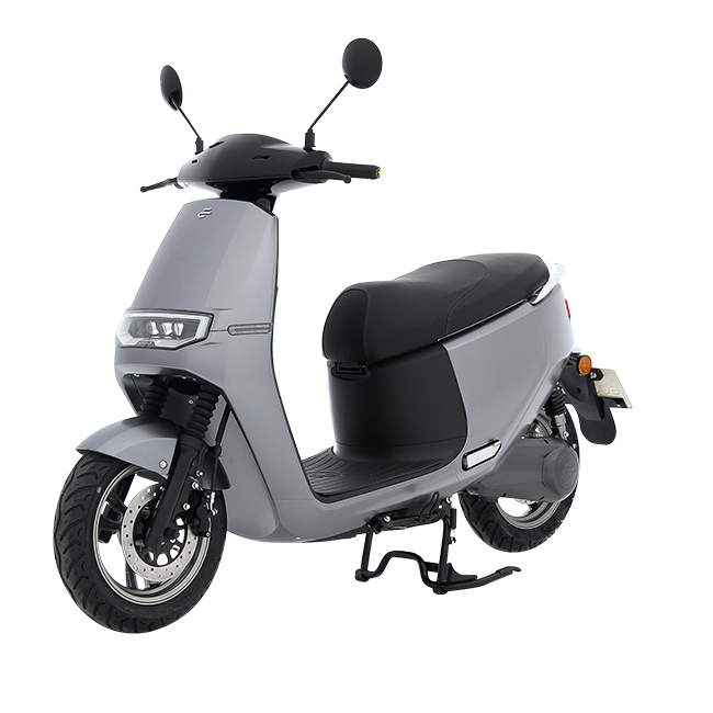 E2 3000W — نقره‌ای