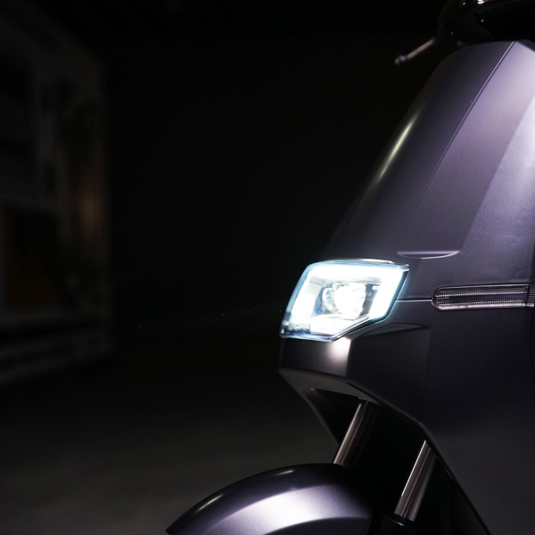 E2 3000W، تصویر گالری ۲